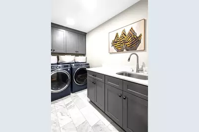 8175 Main Street, Woodstock, GA 30188 - Photo 24