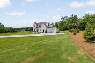 158 Palisade Dr, Rydal, GA 30171 - Photo 2