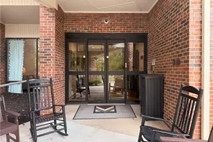 475 Mount Vernon Hwy NE, Atlanta, GA 30328 - Photo 12