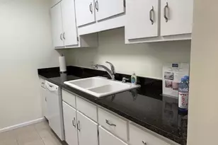 475 Mount Vernon Hwy NE, Atlanta, GA 30328 - Photo 18