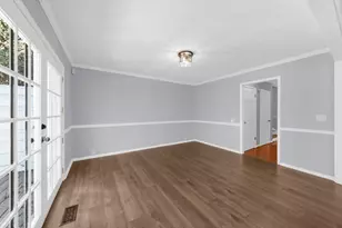 501 Dunwoody Chace, Atlanta, GA 30328 - Photo 10