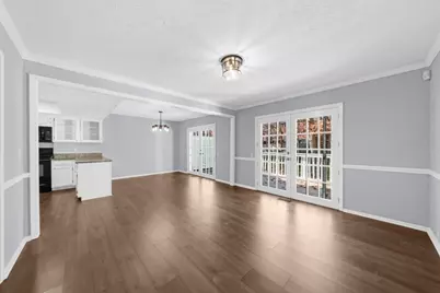 501 Dunwoody Chace, Atlanta, GA 30328 - Photo 12