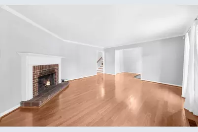 501 Dunwoody Chace, Atlanta, GA 30328 - Photo 8