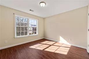 748 Prada Ct, Lawrenceville, GA 30043 - Photo 8