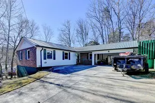 3527 Lakeview Dr, Gainesville, GA 30501 - Photo 1