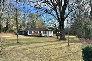 656 Moon Rd, Lawrenceville, GA 30046 - Photo 4