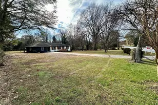 656 Moon Rd, Lawrenceville, GA 30046 - Photo 8