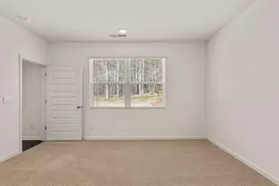 8592 Secretariat Dr, Lithonia, GA 30058 - Photo 16