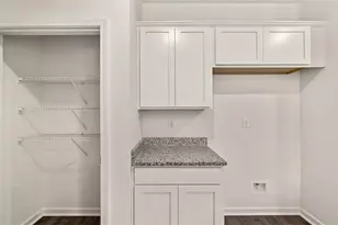 8601 Secretariat Dr, Lithonia, GA 30058 - Photo 12