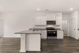 8601 Secretariat Dr, Lithonia, GA 30058 - Photo 8