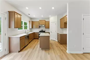 265 Bloomfield Cir, Canton, GA 30114 - Photo 2