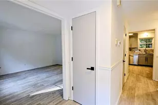 10505 Ash Rill Dr, Alpharetta, GA 30022 - Photo 2