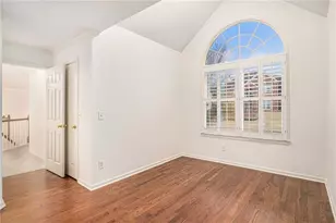 200 Ridge Bluff Ln, Suwanee, GA 30024 - Photo 16