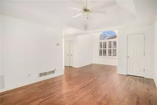 200 Ridge Bluff Ln, Suwanee, GA 30024 - Photo 14