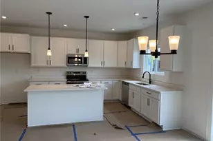 1006 Blossom Ln, Euharlee, GA 30120 - Photo 2