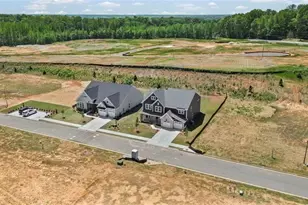 150 Hidden Flds Wy, Hoschton, GA 30548 - Photo 2