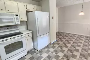 2741 Glendale Dr, Gainesville, GA 30507 - Photo 8