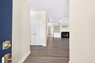 2240 Stockton Walk Ln, Snellville, GA 30078 - Photo 4