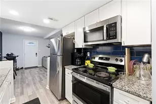 754 Garden View Dr, Stone Mountain, GA 30083 - Photo 10