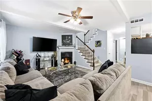 754 Garden View Dr, Stone Mountain, GA 30083 - Photo 4