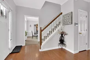 725 Somerset Vale Dr, Lawrenceville, GA 30044 - Photo 4