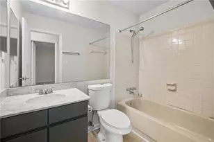 990 Chapman Ln, Stone Mountain, GA 30088 - Photo 2