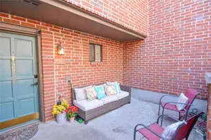 2260 Pernoshal Ct, Dunwoody, GA 30338 - Photo 2