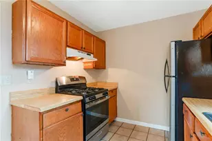 1530 Pin Oak Ln SE, Conyers, GA 30094 - Photo 6