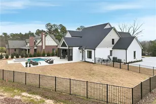 644 E Lake Dr, Gainesville, GA 30506 - Photo 18