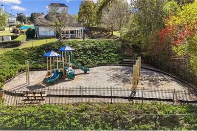 670 Roxford Ln, Buford, GA 30518 - Photo 22