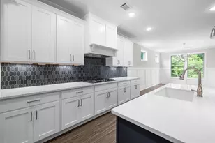 2245 Windsor Blfs Dr, Cumming, GA 30041 - Photo 4