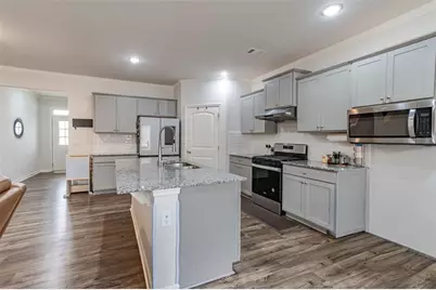 4775 Burningbush Way, Cumming, GA 30040 - Photo 8