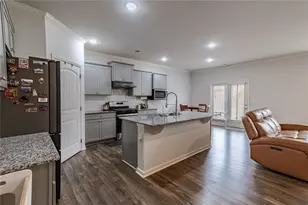 4775 Burningbush Way, Cumming, GA 30040 - Photo 6