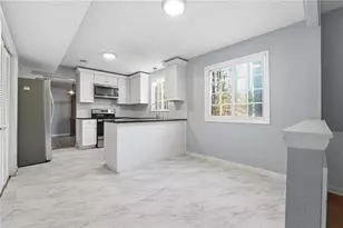 4828 Oak Path, Stone Mountain, GA 30088 - Photo 16