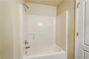 2837 Laurel Ridge Cir, East Point, GA 30344 - Photo 12