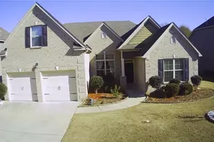 516 Georgia Cir, Loganville, GA 30052 - Photo 2