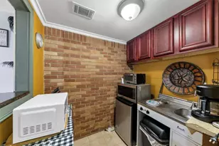 1410 N Druid Hills Road N, Brookhaven, GA 30319 - Photo 38