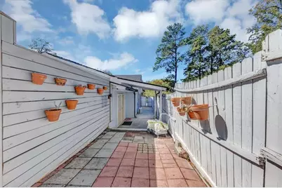 1410 N Druid Hills Road N, Brookhaven, GA 30319 - Photo 14