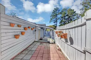 1410 N Druid Hills Road N, Brookhaven, GA 30319 - Photo 14