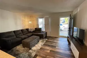 683 Grant St, Clarkesville, GA 30523 - Photo 2