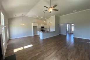 372 Glenside Dr, Jefferson, GA 30549 - Photo 10