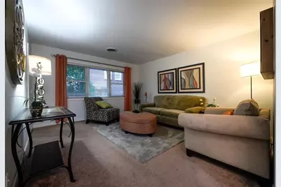 3668 Kingsboro Road NE #6, Atlanta, GA 30319 - Photo 2