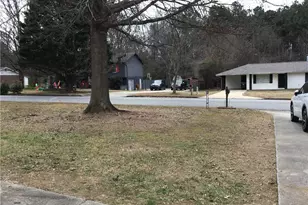 40 Belmont Park Ln, Ellenwood, GA 30294 - Photo 2