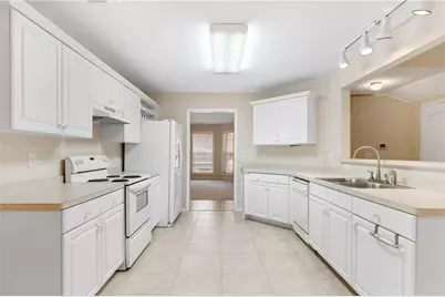 2633 Newtons Crest Circle, Snellville, GA 30078 - Photo 8