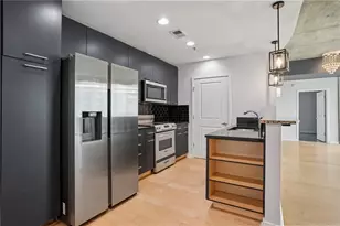 3324 Peachtree Rd NE, Atlanta, GA 30326 - Photo 12