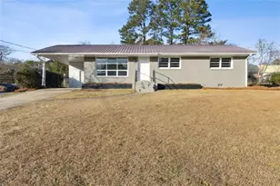 269 Elks St, Winder, GA 30680 - Photo 2