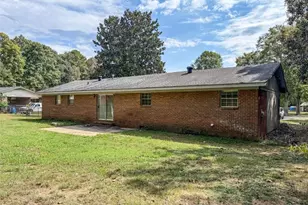 11 Parkwood Dr, Rome, GA 30161 - Photo 2