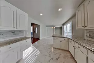 2453 Lorrie Dr, Marietta, GA 30066 - Photo 8