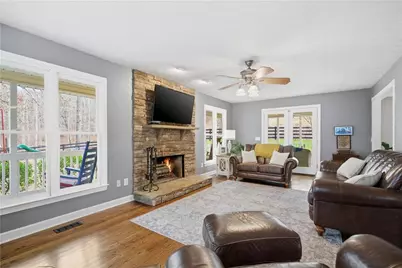 680 E Valley Road NE, Rydal, GA 30171 - Photo 2