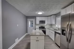 2272 Dodson Dr, Atlanta, GA 30344 - Photo 10